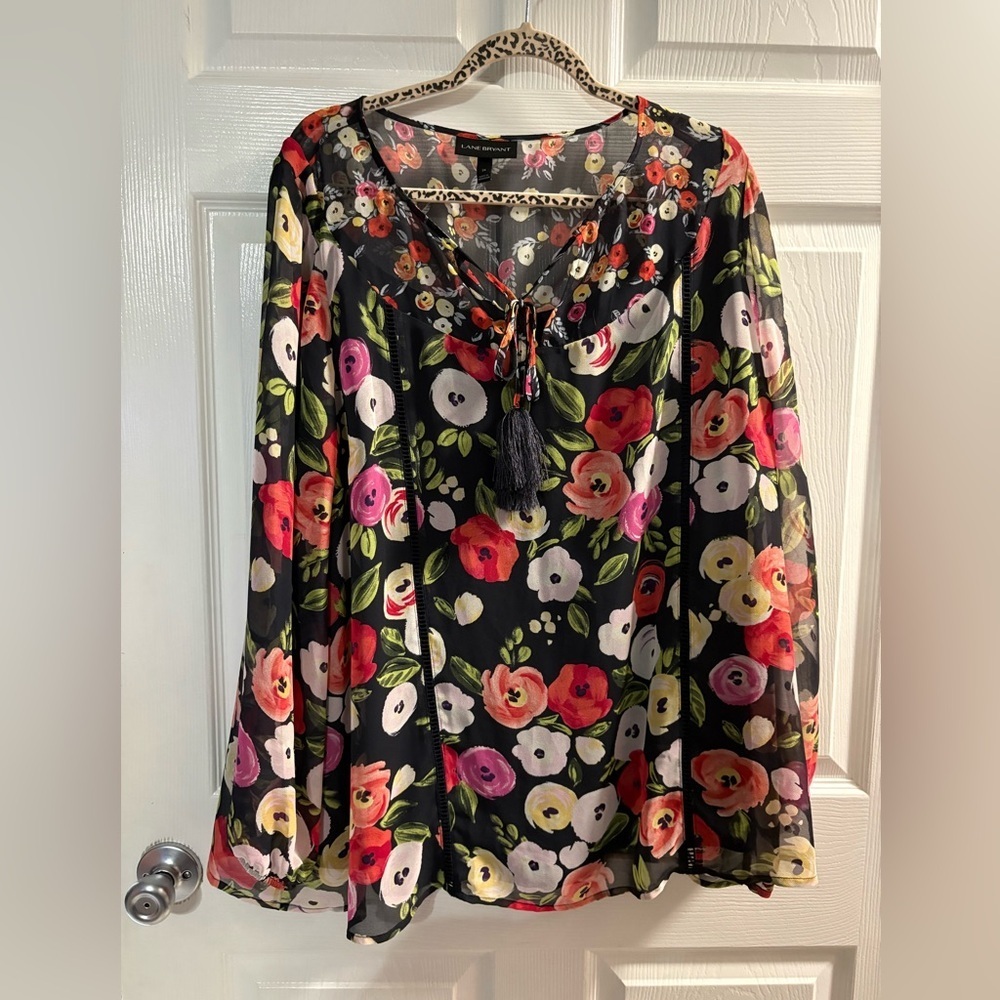 Lane Bryant Floral VNeck Tunic Top Women Sheer Lined Tassle Bulb Sleeve Sz 24